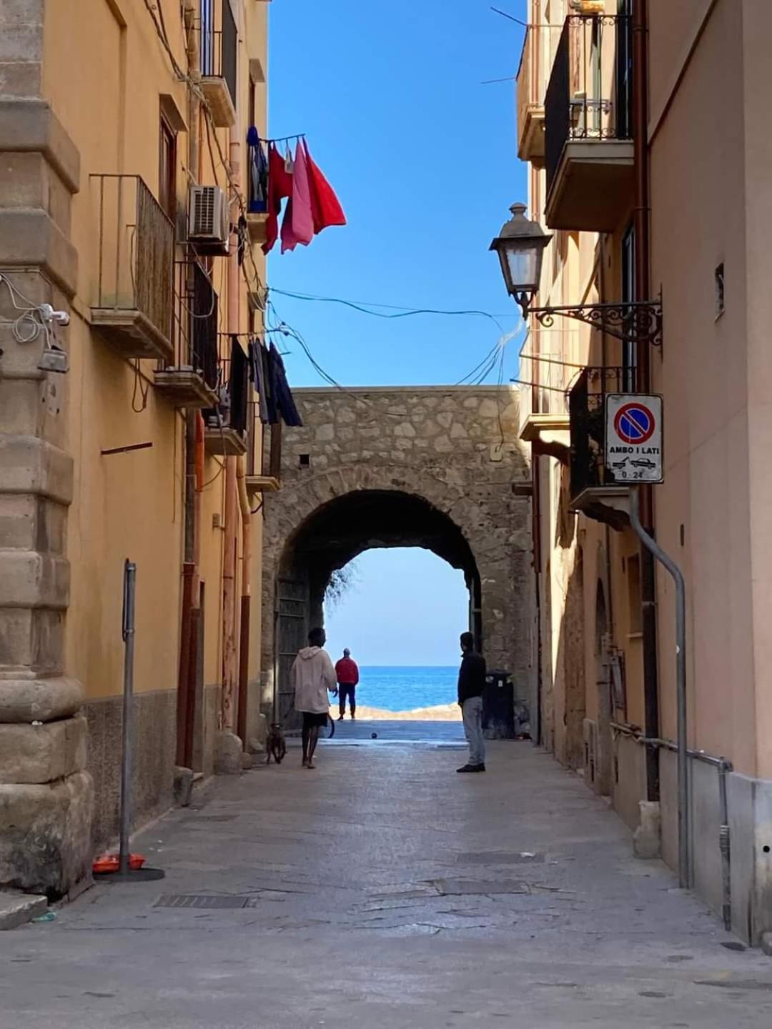 La Casa Di Paoletta A Due Passi Dal Mare Apartment ตราปานี ภายนอก รูปภาพ
