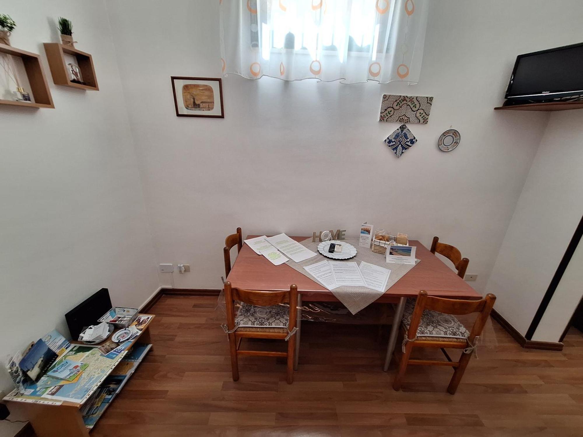 La Casa Di Paoletta A Due Passi Dal Mare Apartment ตราปานี ภายนอก รูปภาพ